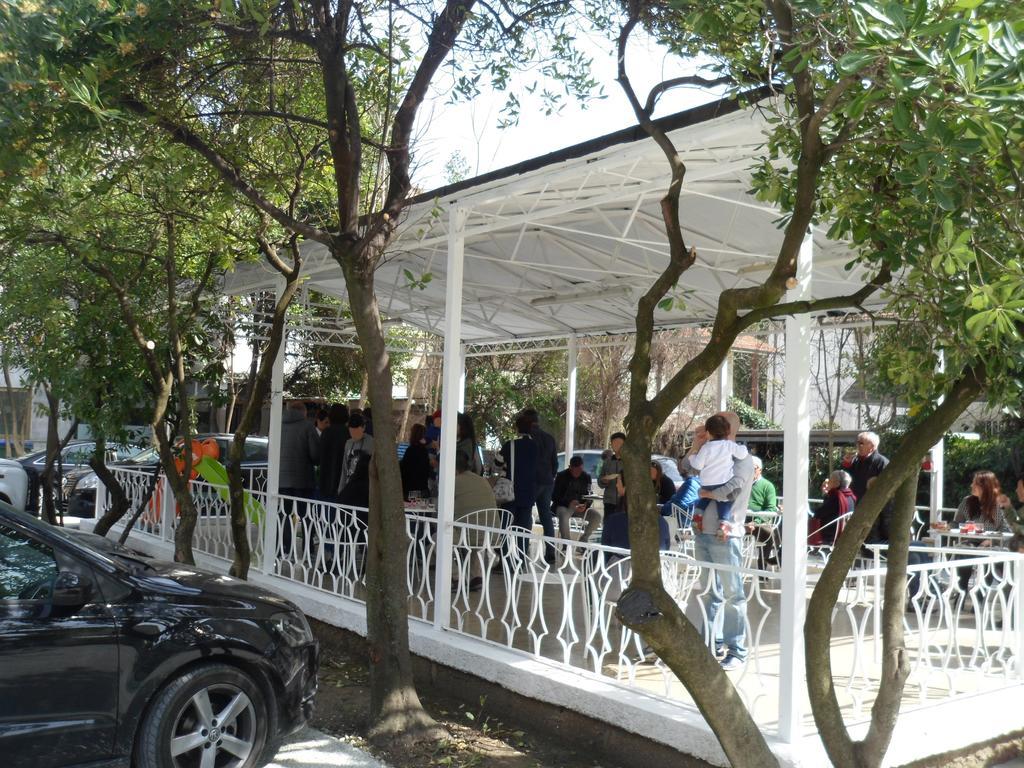Hotel Zanarini In Centro A ريتشوني المظهر الخارجي الصورة